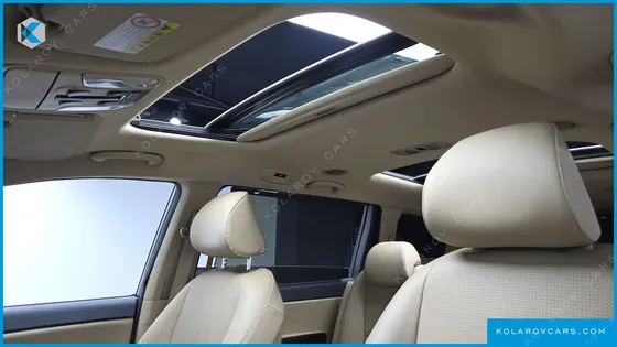 KIA CARNIVAL 9-SEATER PRSTIGE