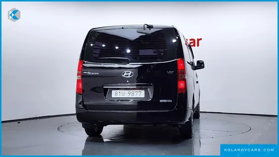 HYUNDAI STAREX 5-SEATER VAN