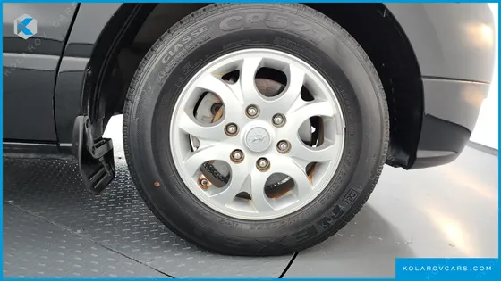 HYUNDAI STAREX 5-SEATER VAN