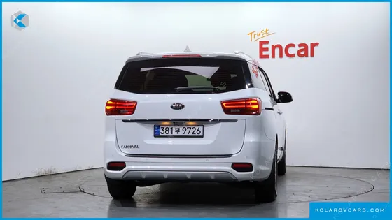 KIA CARNIVAL 9-SEATER PRSTIGE
