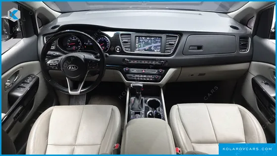 KIA CARNIVAL GASOLINE 9-SEATER NOBLESSE