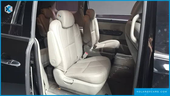 KIA CARNIVAL GASOLINE 9-SEATER NOBLESSE