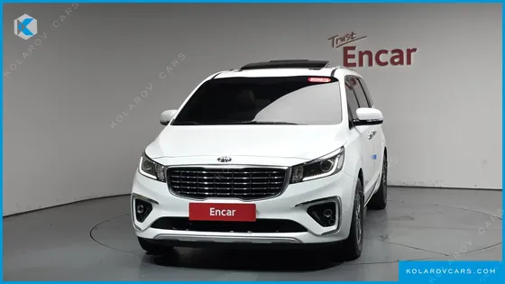 KIA CARNIVAL 9-SEATER LUXURY