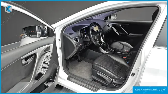 HYUNDAI ELANTRA (AVANTE) 1.6 GDI SMART