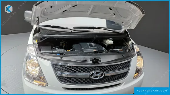 HYUNDAI STAREX 3-SEATER VAN