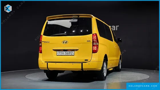 HYUNDAI STAREX WHEELCHAIR LIFT/SLOPE