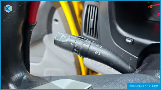 HYUNDAI STAREX WHEELCHAIR LIFT/SLOPE