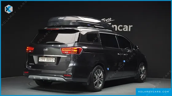 KIA CARNIVAL 9-SEATER PRSTIGE