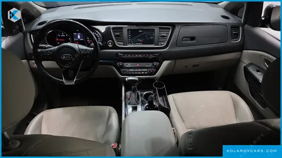 KIA CARNIVAL 9-SEATER PRSTIGE