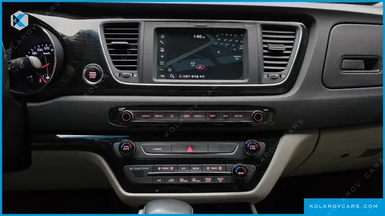 KIA CARNIVAL 9-SEATER PRSTIGE