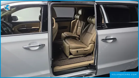 KIA CARNIVAL 9-SEATER NOBLESSE SPECIAL