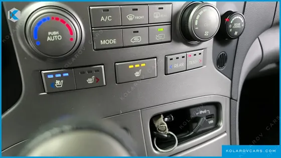 HYUNDAI STAREX 11-SEATER WAGON