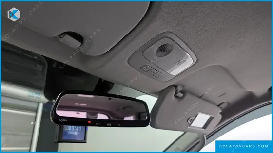 HYUNDAI STAREX 11-SEATER WAGON
