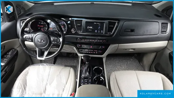 KIA CARNIVAL 9-SEATER NOBLESSE SPECIAL