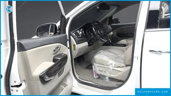 KIA CARNIVAL 9-SEATER NOBLESSE SPECIAL