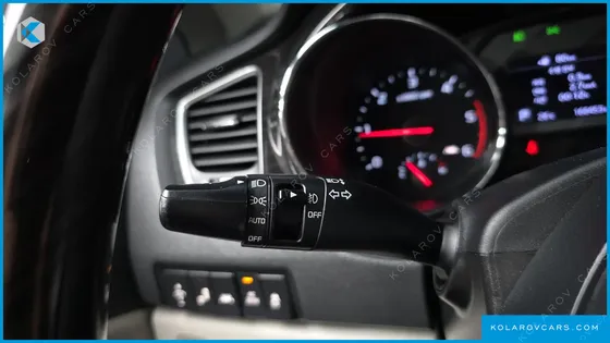 KIA CARNIVAL 9-SEATER NOBLESSE SPECIAL