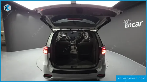 KIA CARNIVAL 9-SEATER NOBLESSE SPECIAL