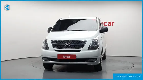 HYUNDAI STAREX 5-SEATER VAN