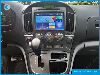 HYUNDAI STAREX 5-SEATER VAN