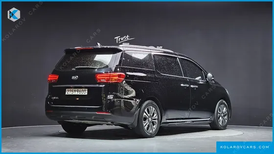 KIA CARNIVAL 11-SEATER PRESTIGE