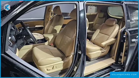 KIA CARNIVAL 11-SEATER PRESTIGE
