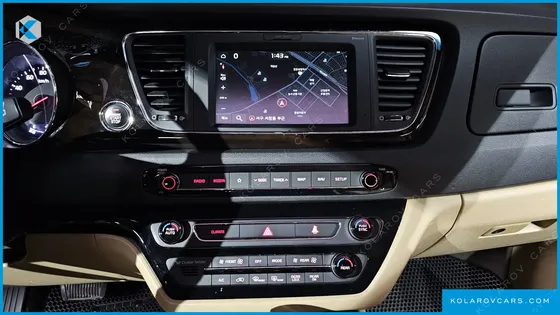 KIA CARNIVAL 11-SEATER PRESTIGE