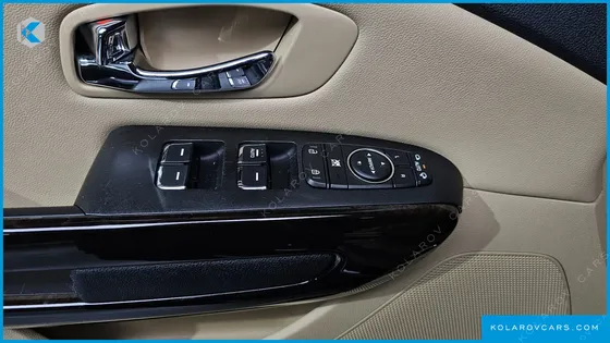 KIA CARNIVAL 11-SEATER PRESTIGE