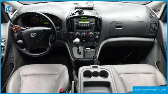 HYUNDAI STAREX 12-SEATER WAGON