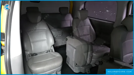 HYUNDAI STAREX 12-SEATER WAGON