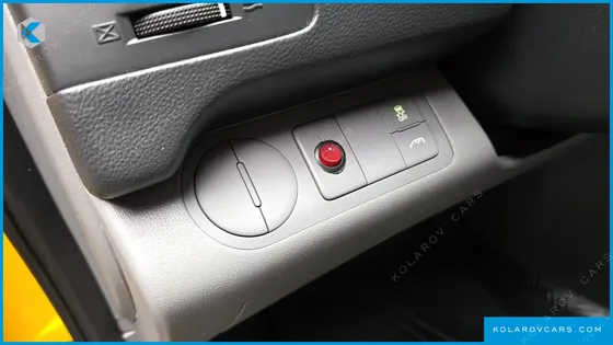 HYUNDAI STAREX 12-SEATER WAGON