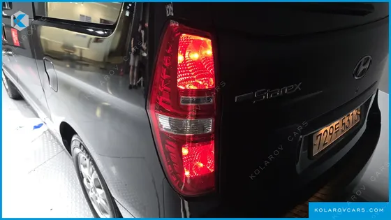 HYUNDAI STAREX 12-SEATER WAGON