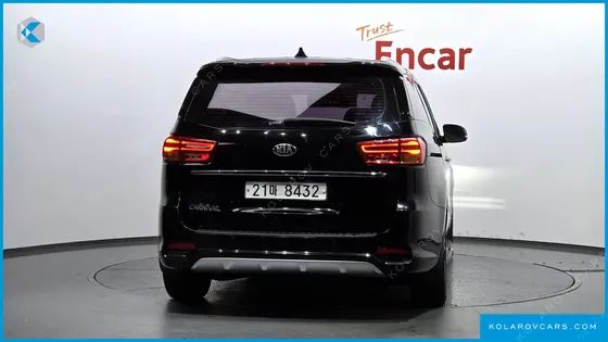 KIA CARNIVAL 9-SEATER NOBLESSE SPECIAL