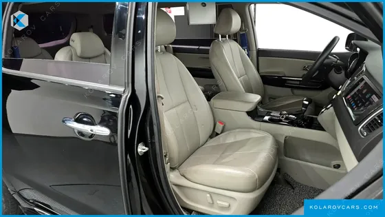 KIA CARNIVAL 9-SEATER NOBLESSE SPECIAL