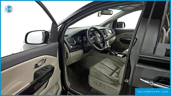 KIA CARNIVAL 9-SEATER NOBLESSE SPECIAL