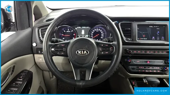 KIA CARNIVAL 9-SEATER NOBLESSE SPECIAL