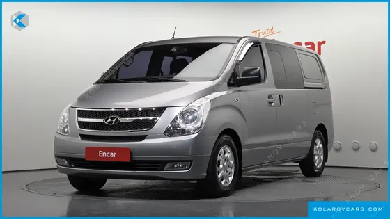 HYUNDAI STAREX 5-SEATER VAN