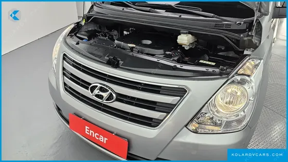 HYUNDAI STAREX 12-SEATER WAGON
