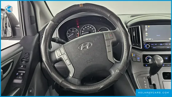 HYUNDAI STAREX 12-SEATER WAGON