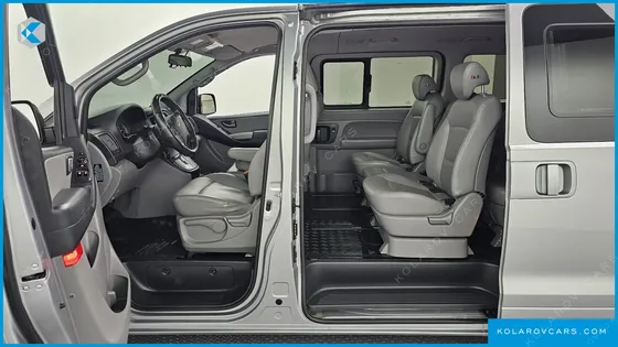 HYUNDAI STAREX 12-SEATER WAGON