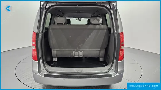 HYUNDAI STAREX 12-SEATER WAGON