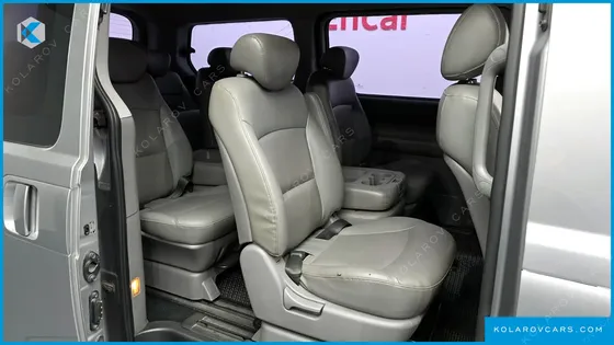 HYUNDAI STAREX 11-SEATER WAGON