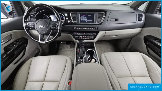 KIA CARNIVAL 9-SEATER NOBLESSE