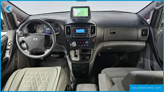 HYUNDAI STAREX 11-SEATER WAGON