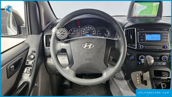HYUNDAI STAREX 11-SEATER WAGON