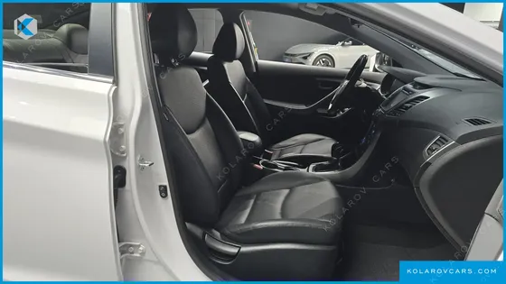 HYUNDAI ELANTRA (AVANTE) 1.6 GDI SMART