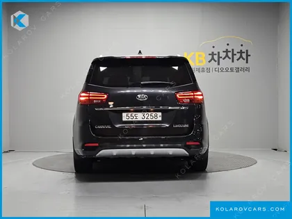 KIA CARNIVAL 7-SEATER LIMOUSINE