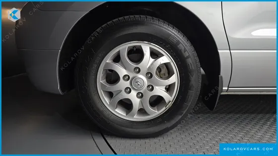 HYUNDAI STAREX 11-SEATER WAGON