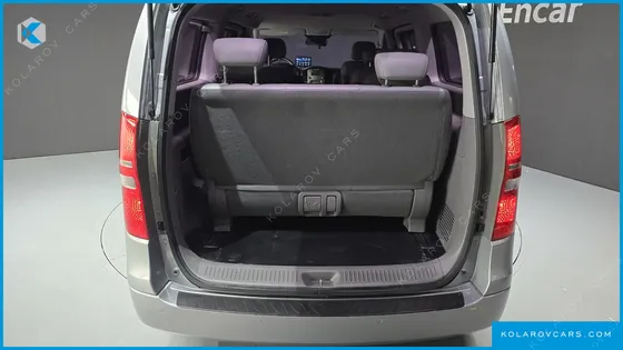 HYUNDAI STAREX 11-SEATER WAGON