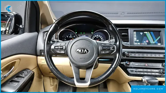 KIA CARNIVAL 9-SEATER PRSTIGE