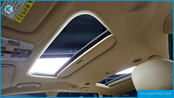 KIA CARNIVAL 9-SEATER PRSTIGE